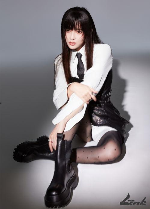 丝袜无码先锋,揭秘网络红人背后的故事